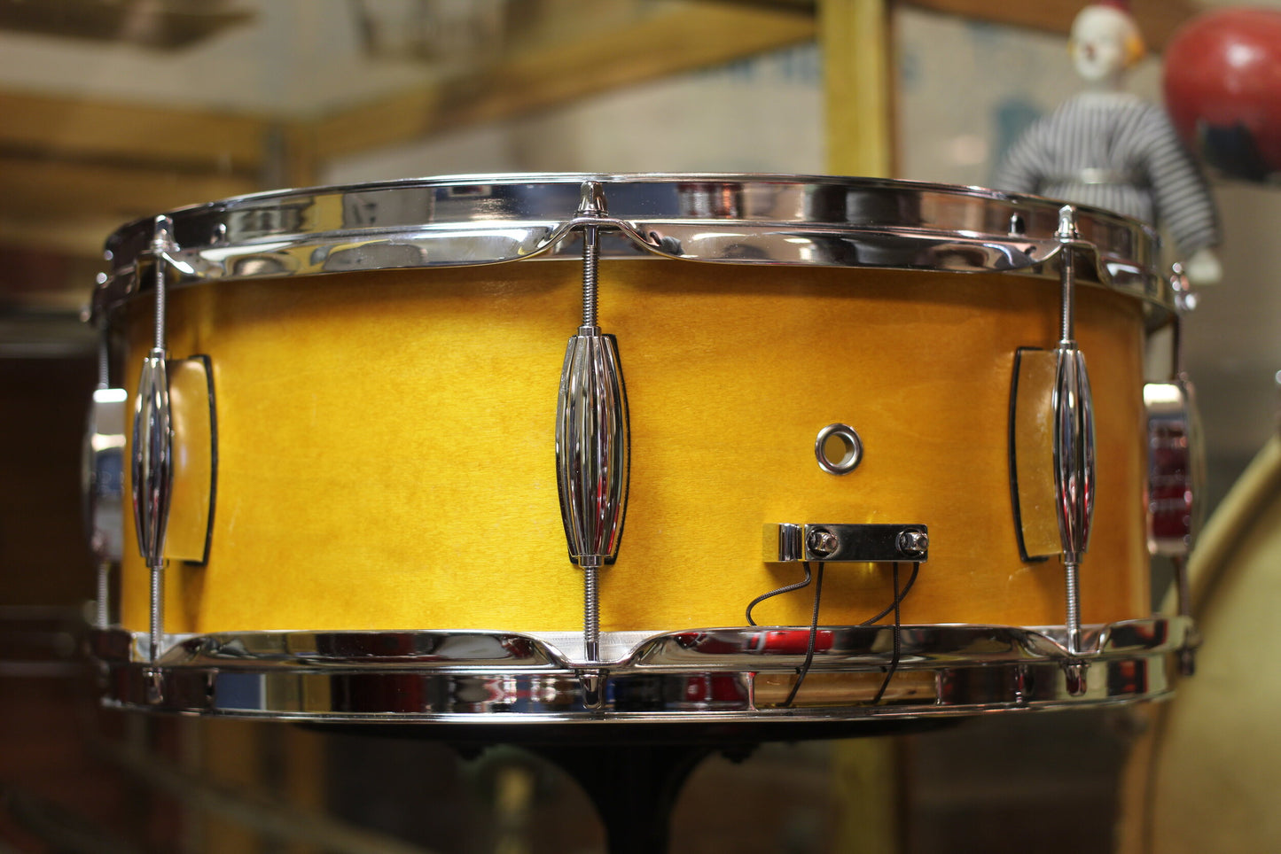Standard Drum Company 6x15 Maple 5&5 Snare Drum in Summer Wheat