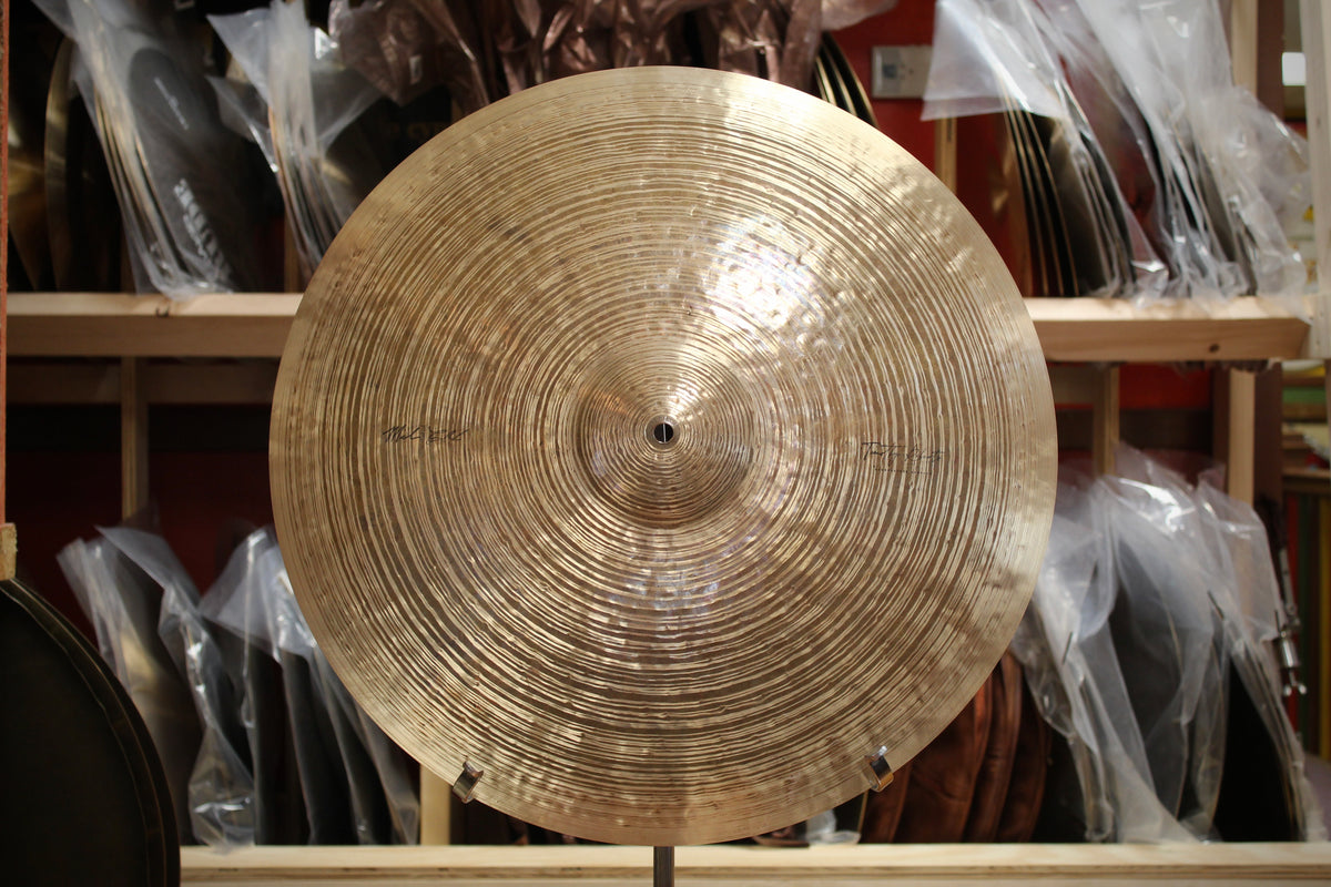 Timothy Roberts 22" Roots Ride 2491g