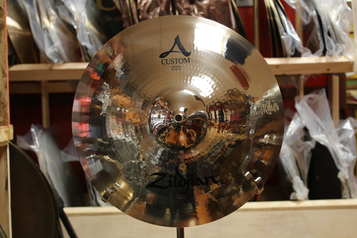 Zildjian 16" A Custom Crash 946g