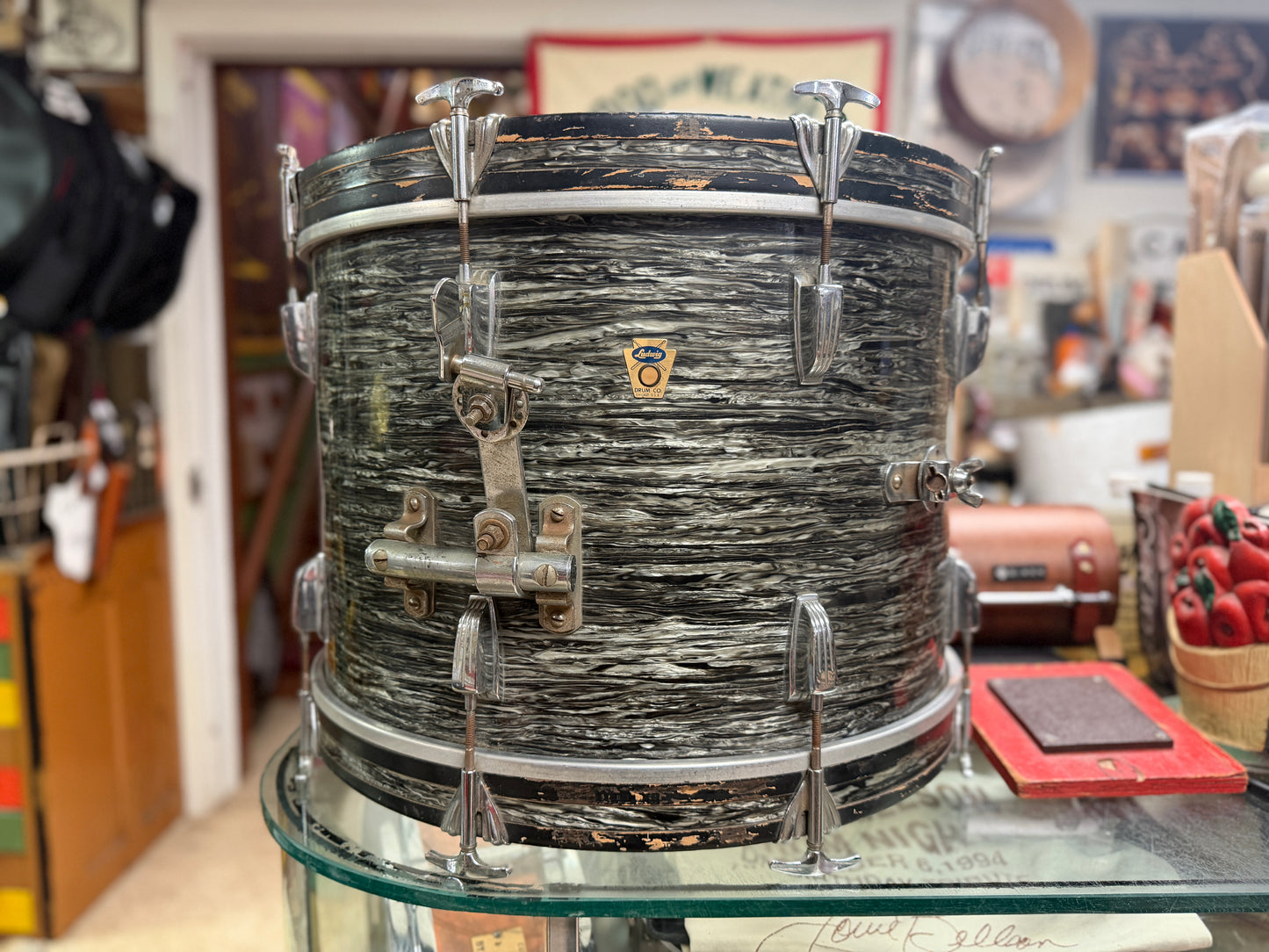 1959/60 Ludwig 14x20 Transition Badge Bass Drum in Black Oyster Pearl