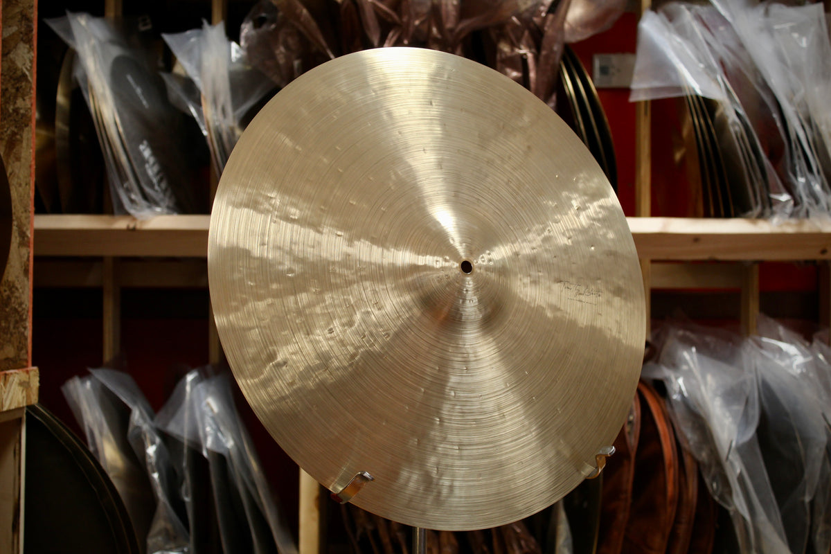 Timothy Roberts 20" Landmark Ride 1903g