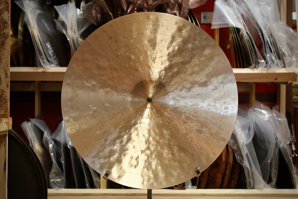 Timothy Roberts 22" Landmark Ride 2415g