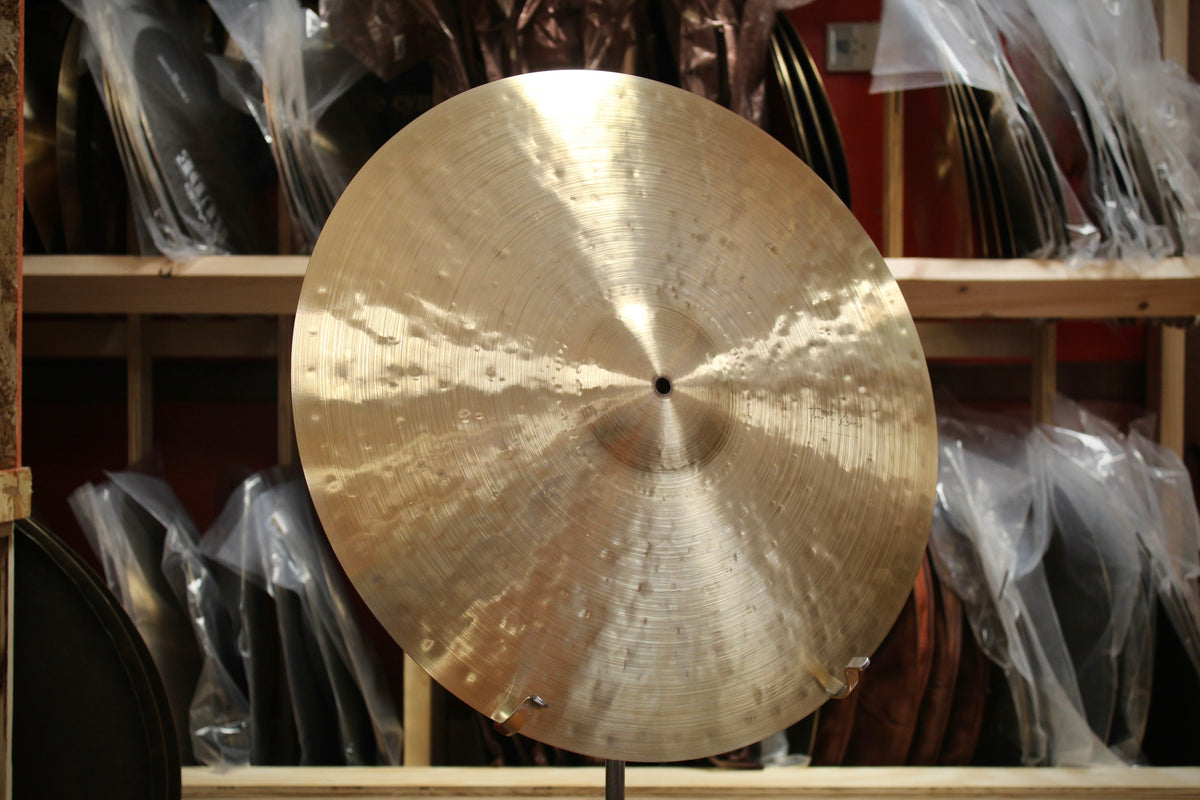 Timothy Roberts 22" Landmark Ride 2415g