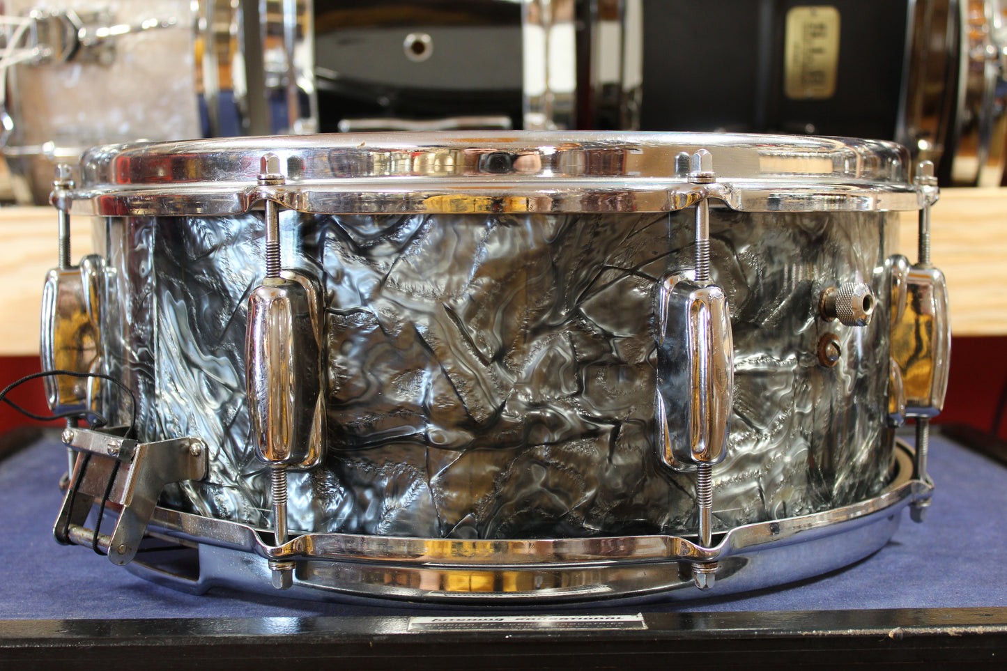 1960s Slingerland 5.5x14 Artist Model Snare Drum in Black Diamond Pearl
