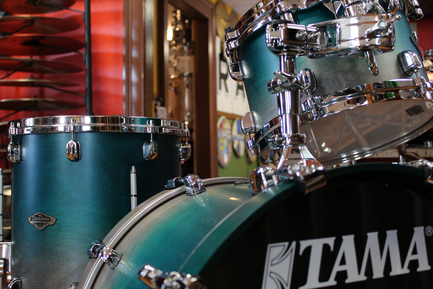 Tama Starclassic Walnut Birch Outfit in Satin Sapphire Fade 14x20 8x12 14x14