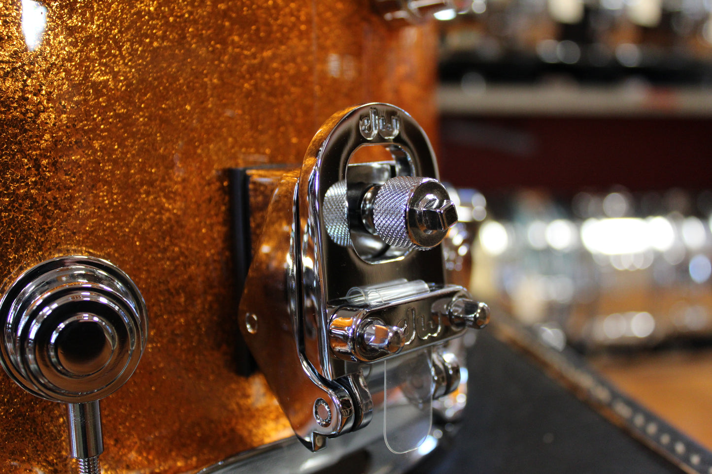 DW Performance Series 8"x14" Snare Drum in Gold Sparkle