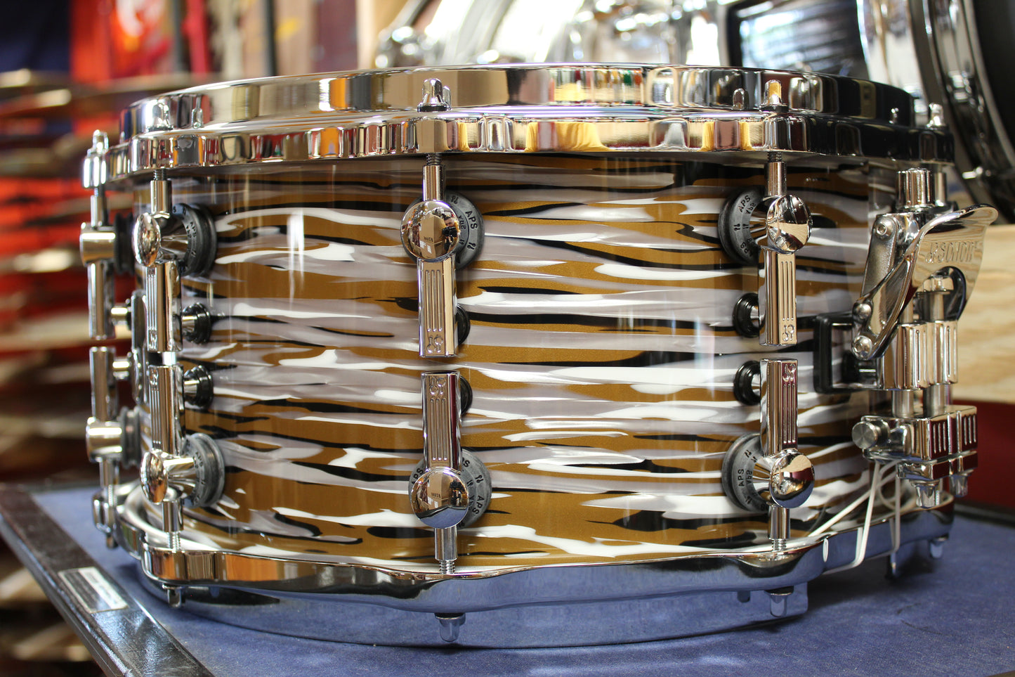 Sonor SQ2 Heavy Maple Shell Snare Drum 7"x14" in Gold Oyster