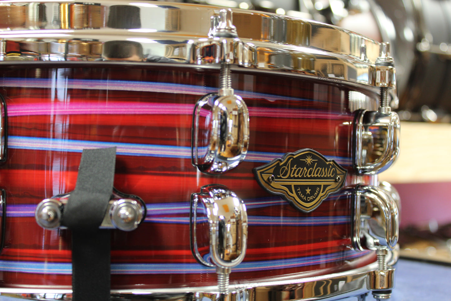 Tama Starclassic 5.5x14 Walnut/Birch Snare Drum in Lacquer Phantasm Oyster