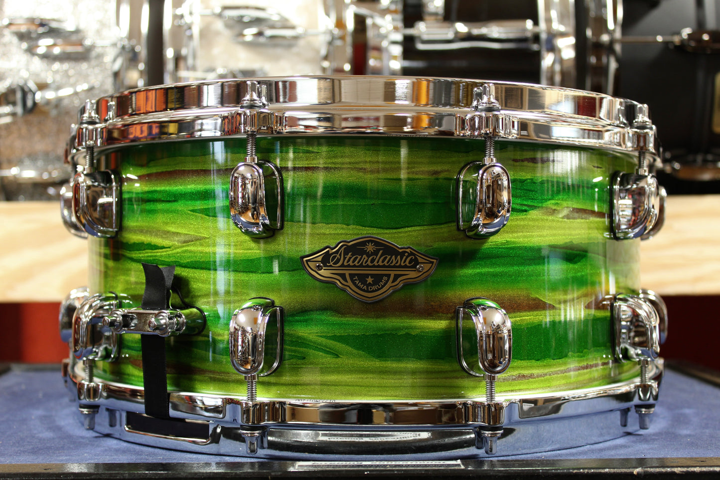 Tama Starclassic 6.5x14 Walnut/Birch Snare Drum in Lacquer Shamrock Oyster
