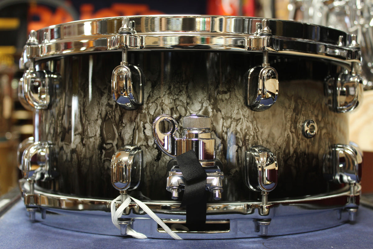 Tama Starclassic 6.5x14 Walnut/Birch Snare Drum in Molten Platinum Burst