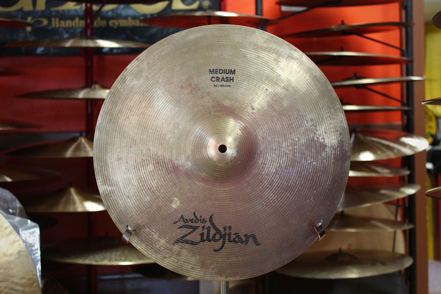 1990s Zildjian 16" A Medium Crash 1322g
