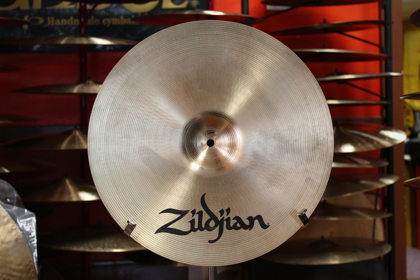 1990s Zildjian 16" A Medium Crash 1322g