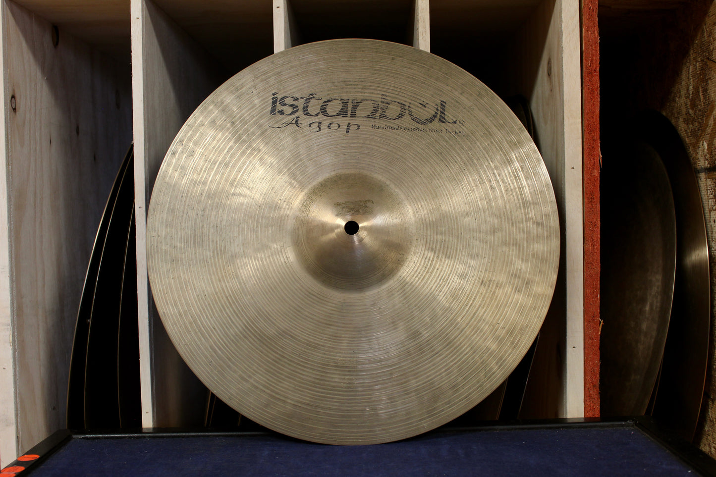 Istanbul Agop 16" Traditional Medium Crash 1000g – Early 2000s