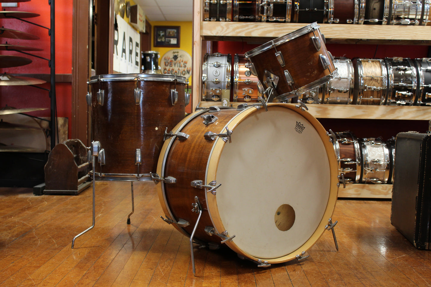 1950/60s Ludwig Super Classic Outfit in Mahogany Lacquer 14x22 9x13 16x16