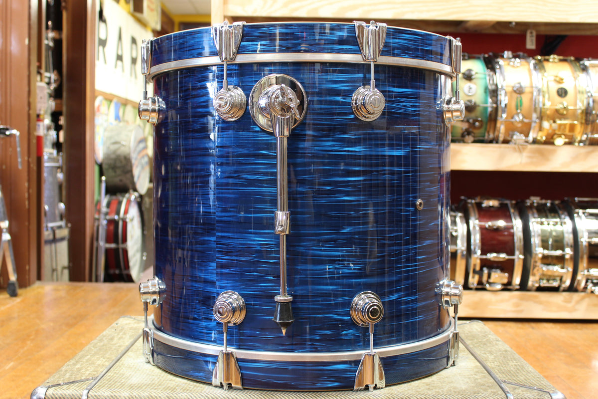 2001 DW Pre-Collectors Series Outfit in Deep Blue Oyster 18x20 8x10 9x12 11x14