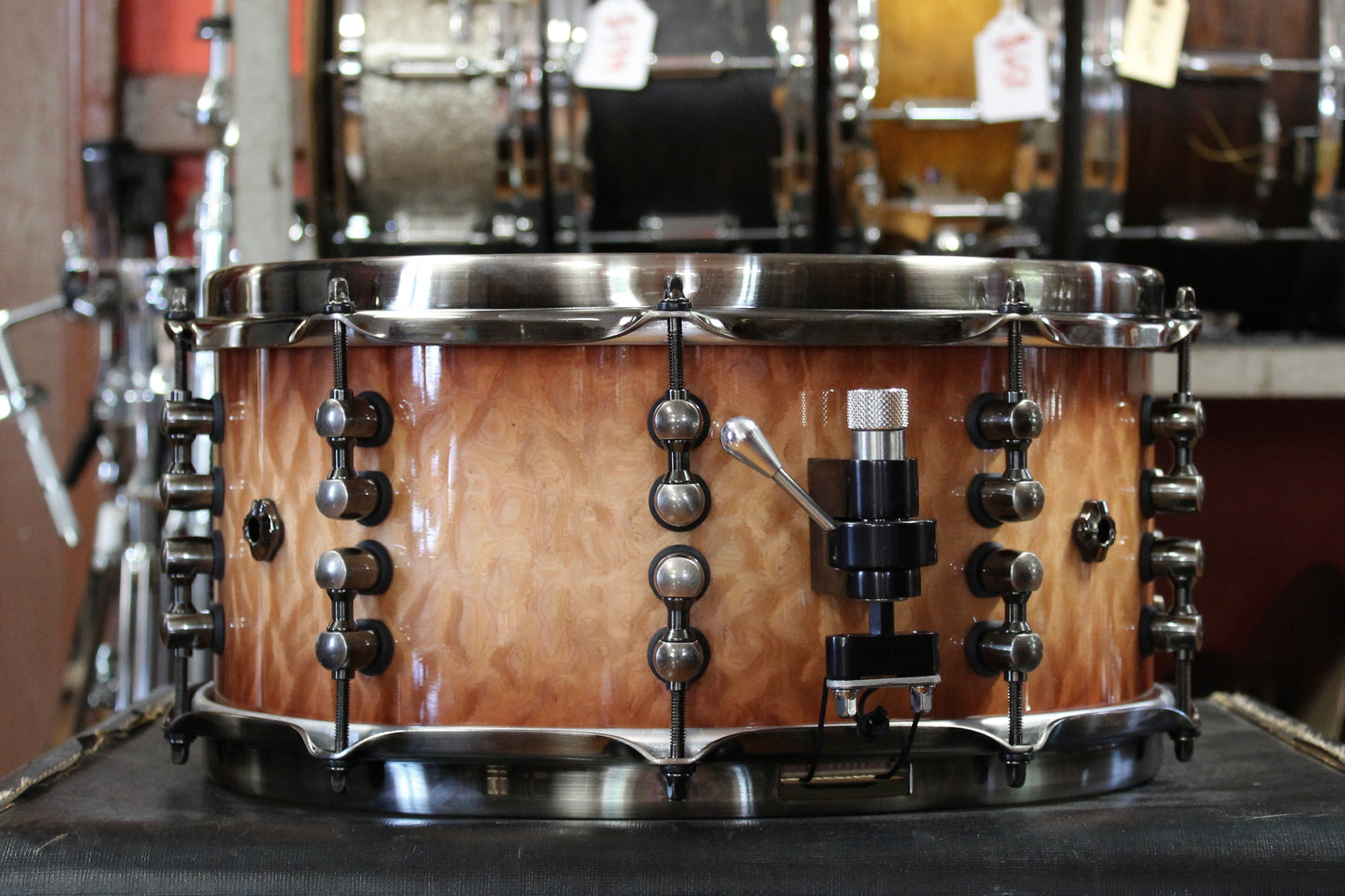 Mapex Black Panther Design Lab 6.5x14 Versatus Snare Drum in Peach Burl Burst