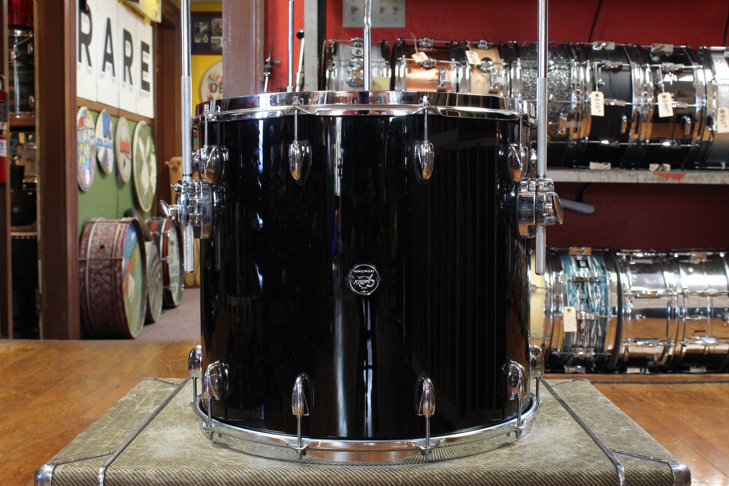 Gretsch 16x18 Renown Floor Tom in Black Lacquer