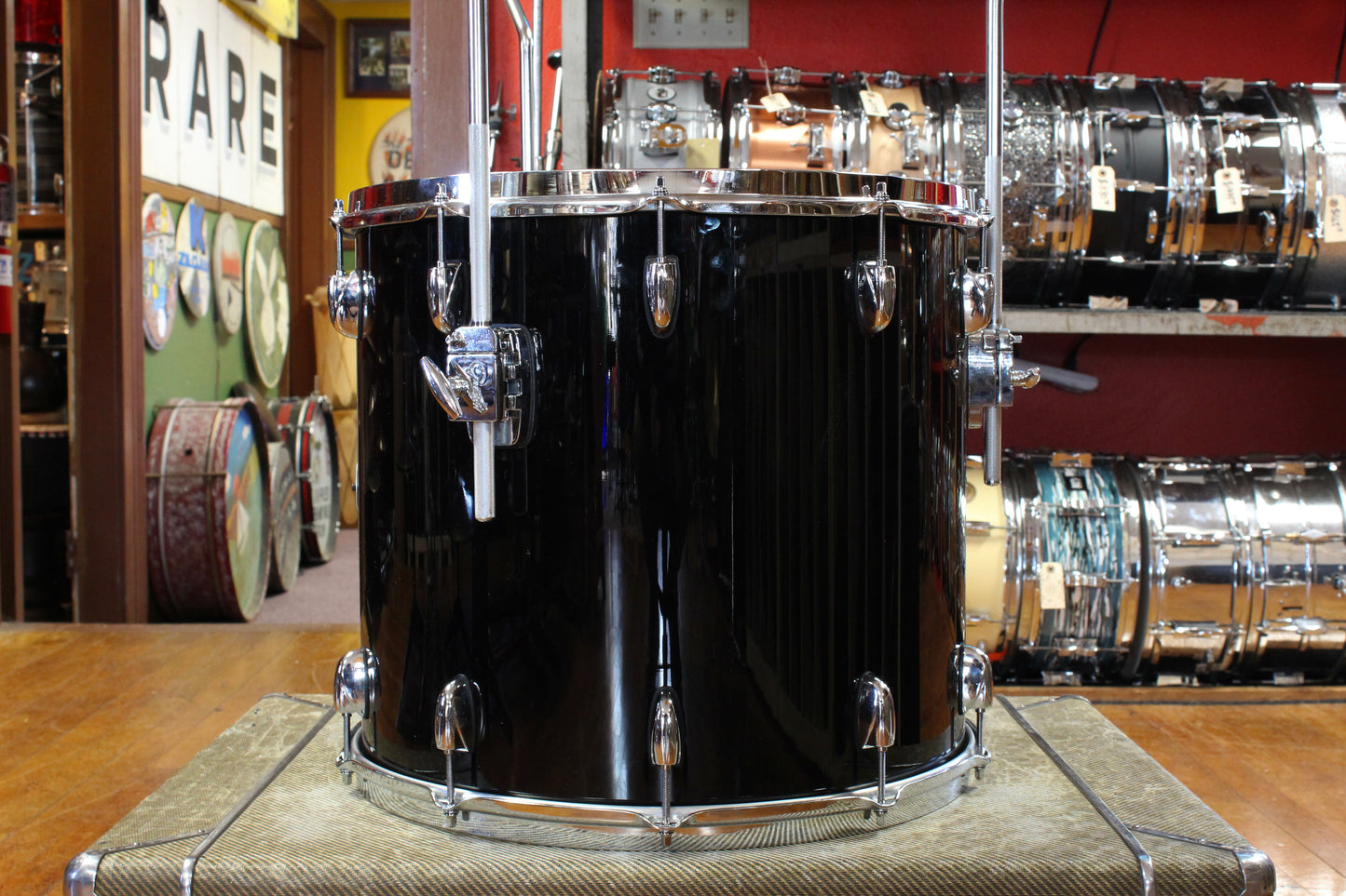 Gretsch 16x18 Renown Floor Tom in Black Lacquer