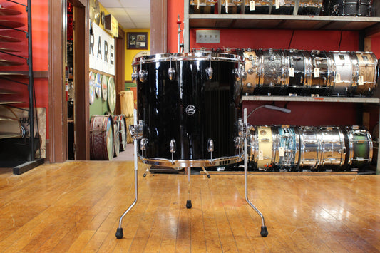 Gretsch 16x18 Renown Floor Tom in Black Lacquer