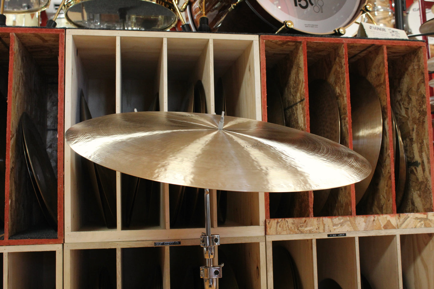 Cymbal Craftsman 27" Hand-Hammered Turkish Style Gong 4753g