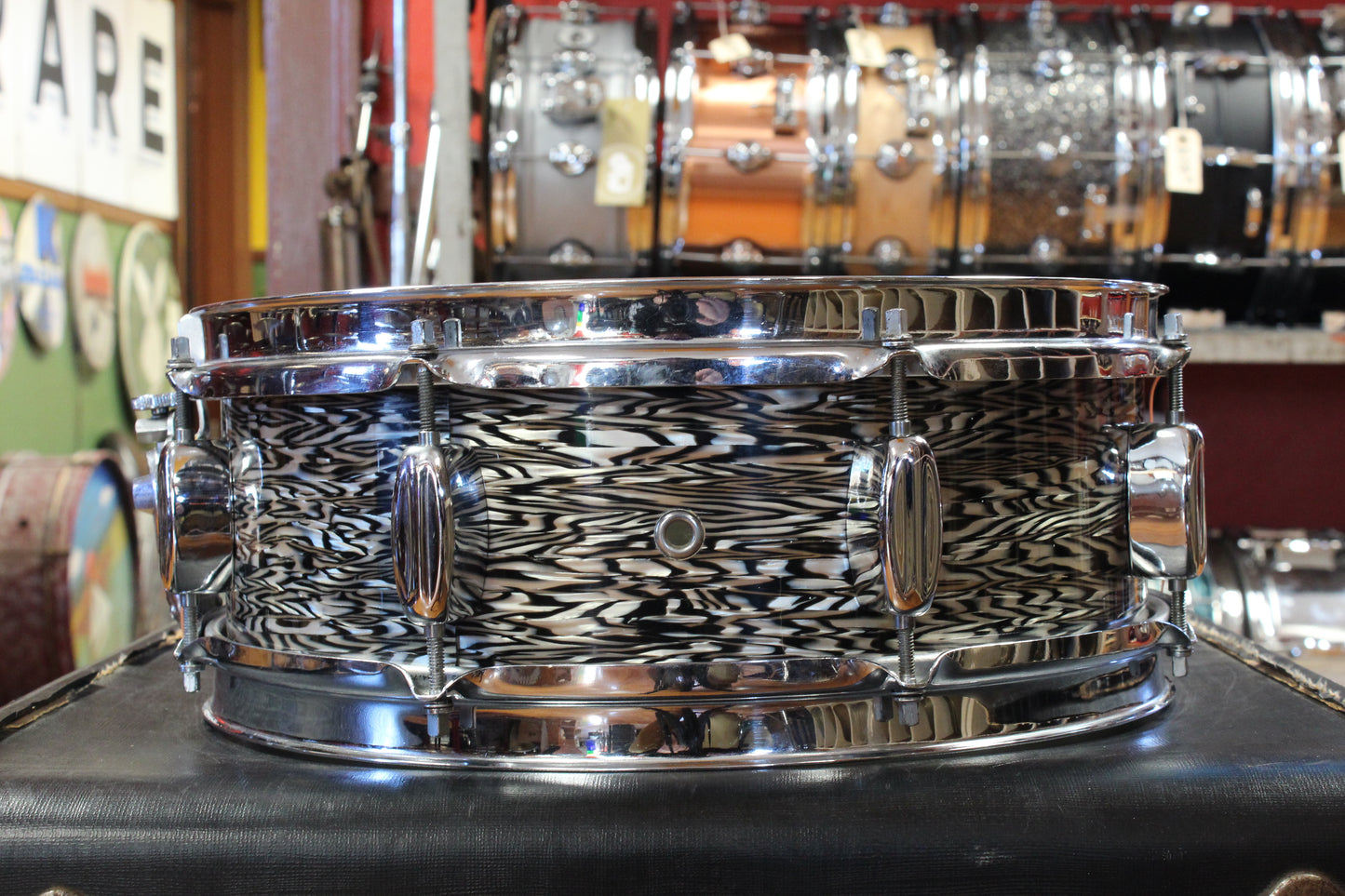 1960s Rogers 5x14 Holiday Snare Drum in Black Onyx