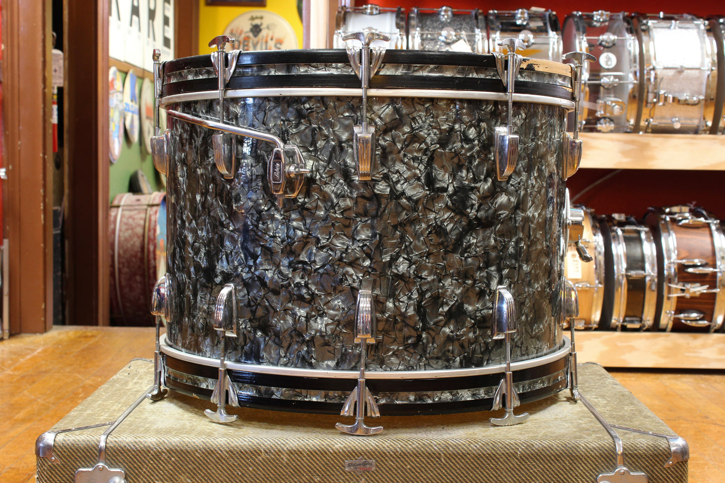 1960s Ludwig Super Classic Outfit in Black Diamond Pearl 14x22 9x13 16x16