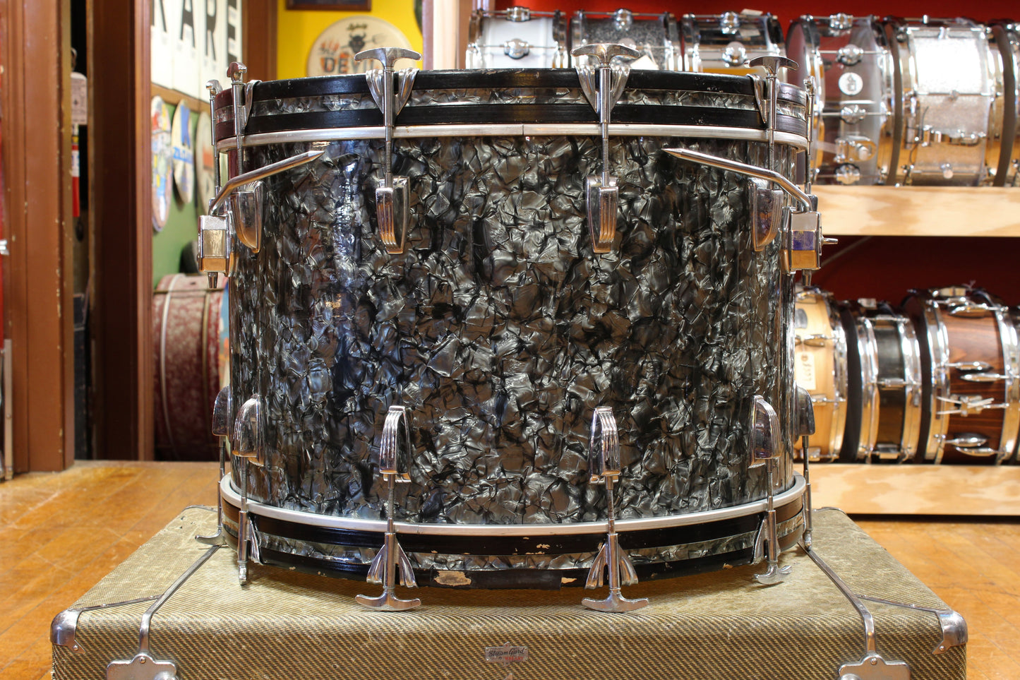 1960s Ludwig Super Classic Outfit in Black Diamond Pearl 14x22 9x13 16x16