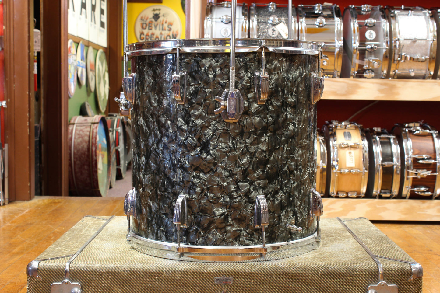 1960s Ludwig Super Classic Outfit in Black Diamond Pearl 14x22 9x13 16x16