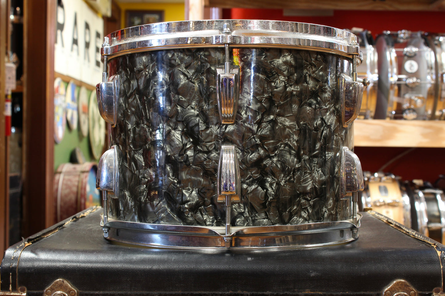 1960s Ludwig Super Classic Outfit in Black Diamond Pearl 14x22 9x13 16x16