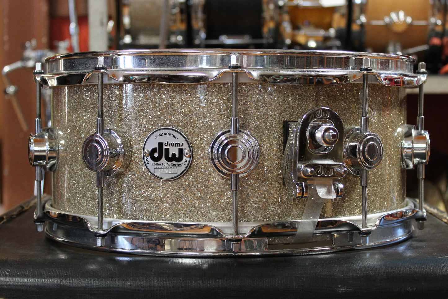 DW 5.5x14 Collector's Series Snare Drum in Silver Sparkle