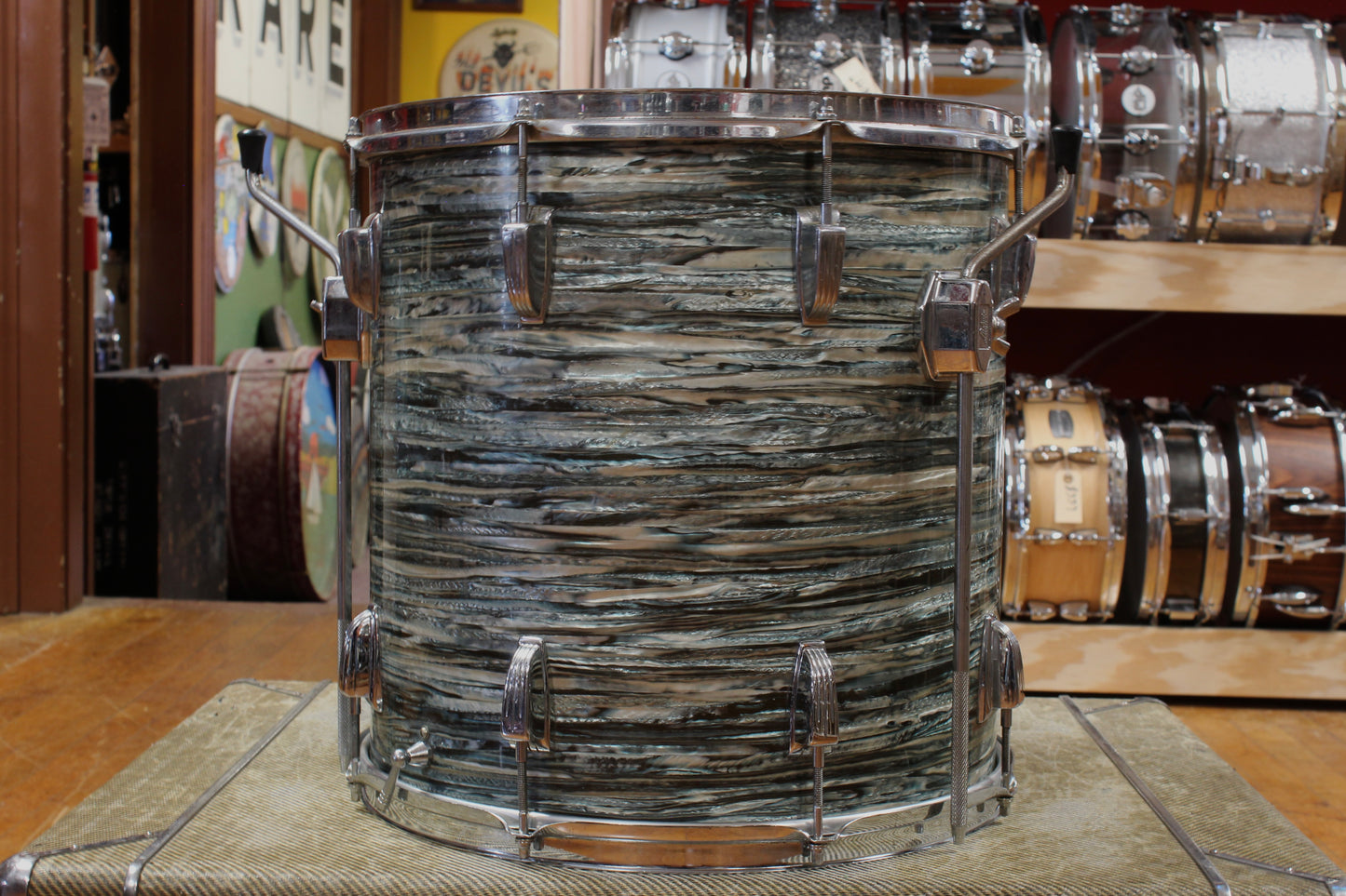 1960s Ludwig Super Classic Outfit in Blue Oyster Pearl 14x22 9x13 16x16
