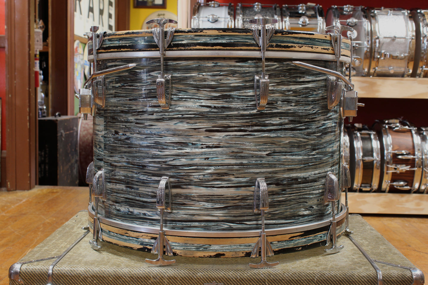 1960s Ludwig Super Classic Outfit in Blue Oyster Pearl 14x22 9x13 16x16