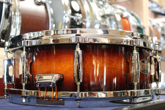 Pearl Masters Maple Pure 5"x14" Snare Drum in Vintage Tobacco Burst