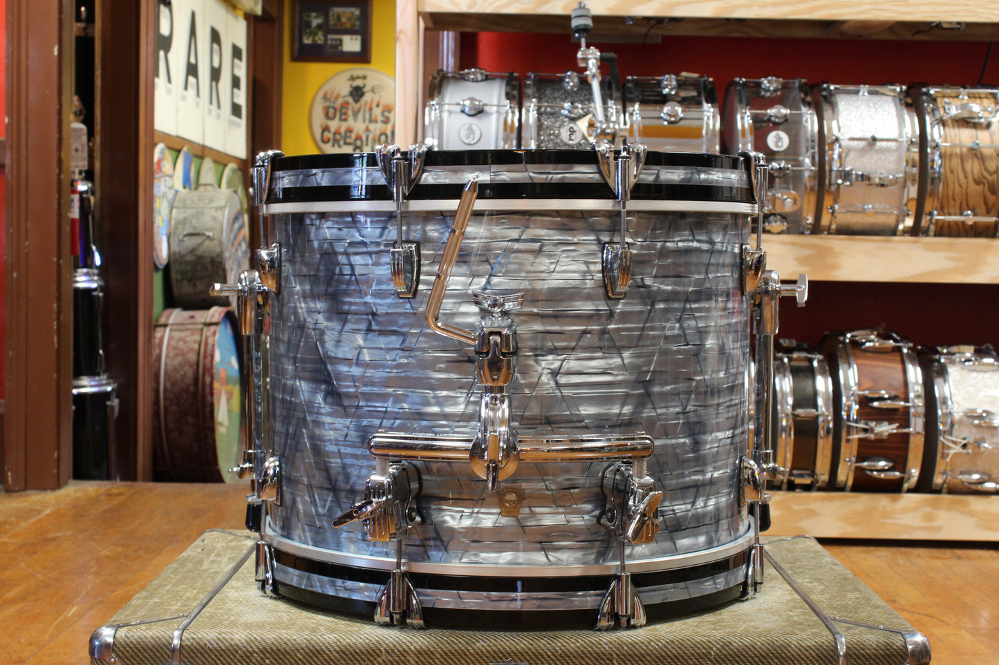 Ludwig Classic Maple Outfit in Sky Blue Pearl 14x20 8x12 14x14