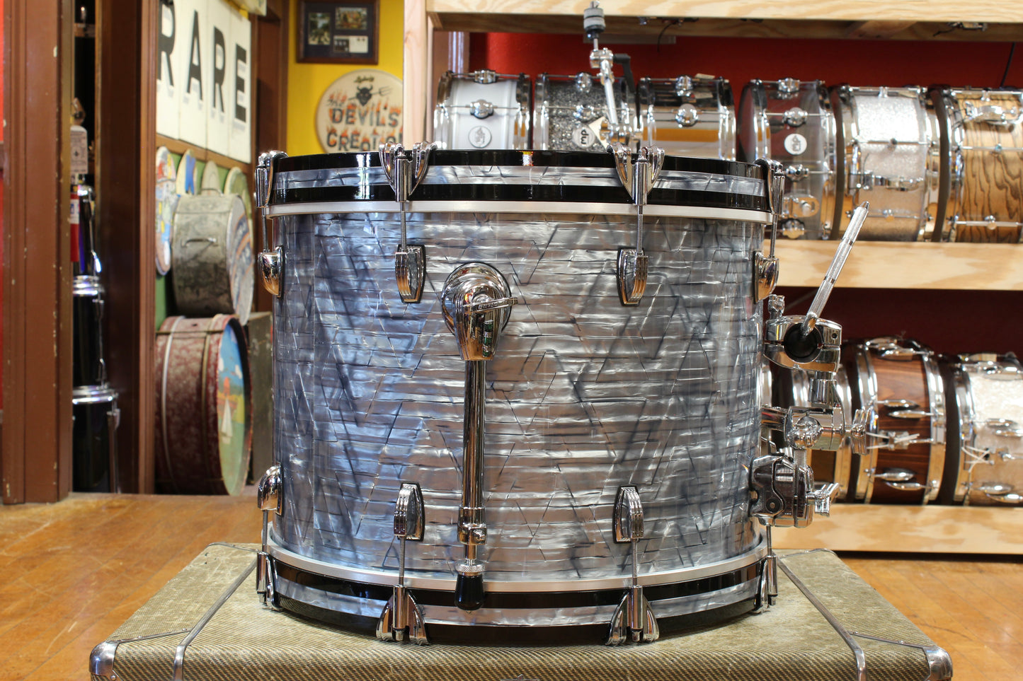 Ludwig Classic Maple Outfit in Sky Blue Pearl 14x20 8x12 14x14