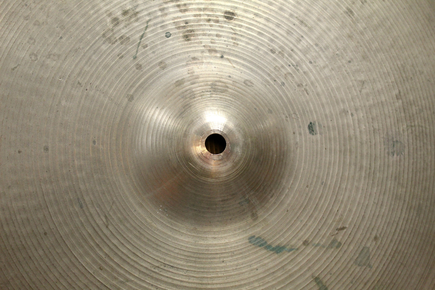 1960s A. Zildjian 16" Medium Hi-Hats 1077/1646g