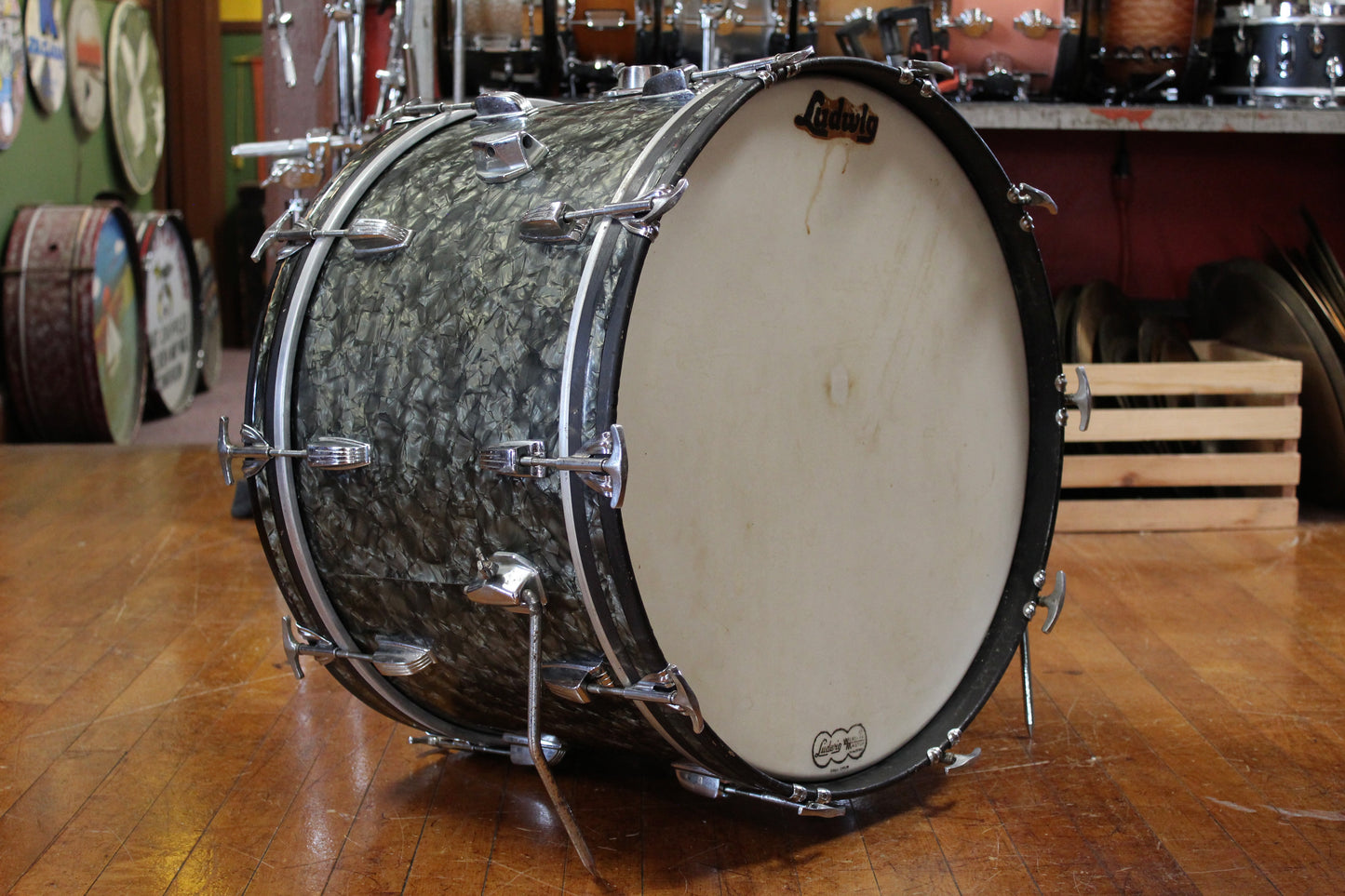 1960s/70s Ludwig Super Classic Outfit in Black Diamond Pearl 14x22 9x13 16x16