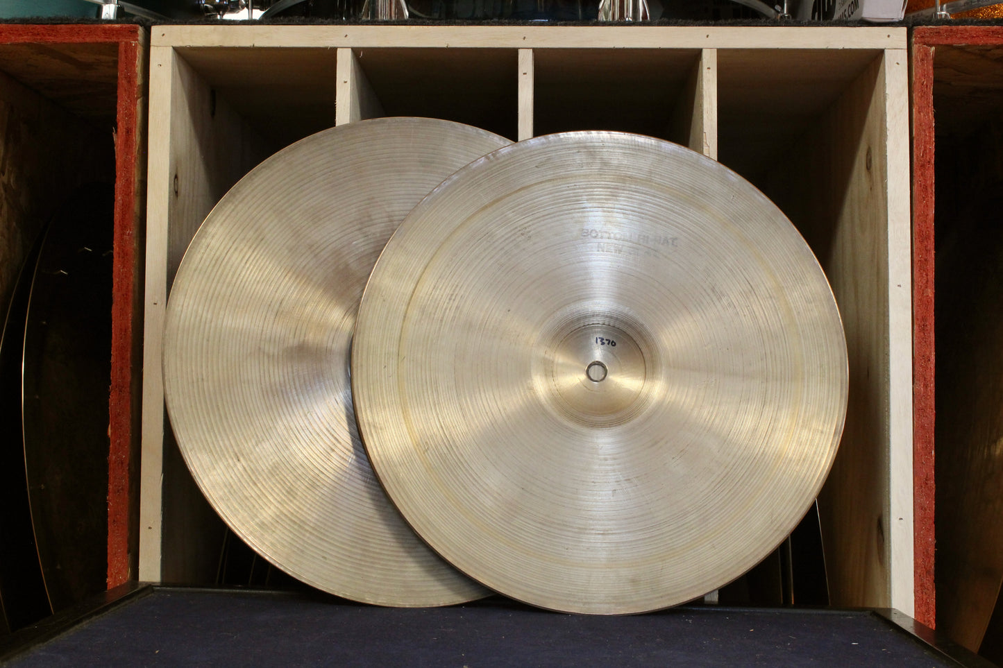 1960s A. Zildjian 15" New Beat Hi-Hats 920/1370g