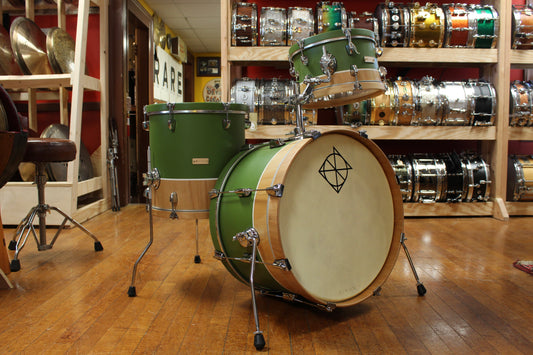 Dixon Little Roomer Select 320 SP - Natural to Satin Green