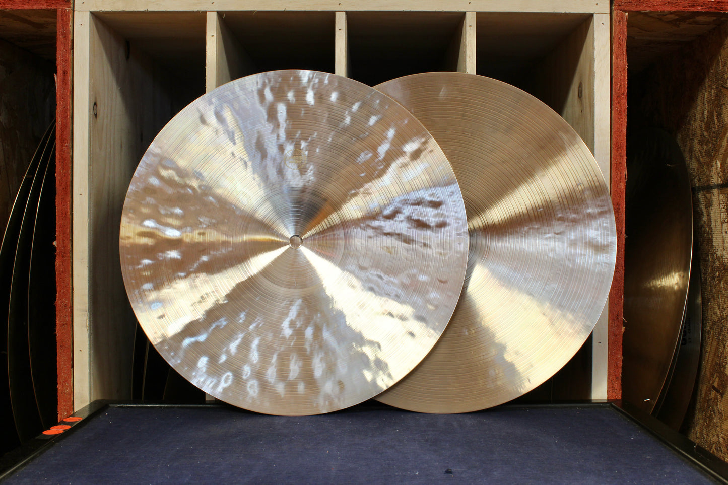 Paiste 15" Masters Dark Hi-Hats 905/1390g