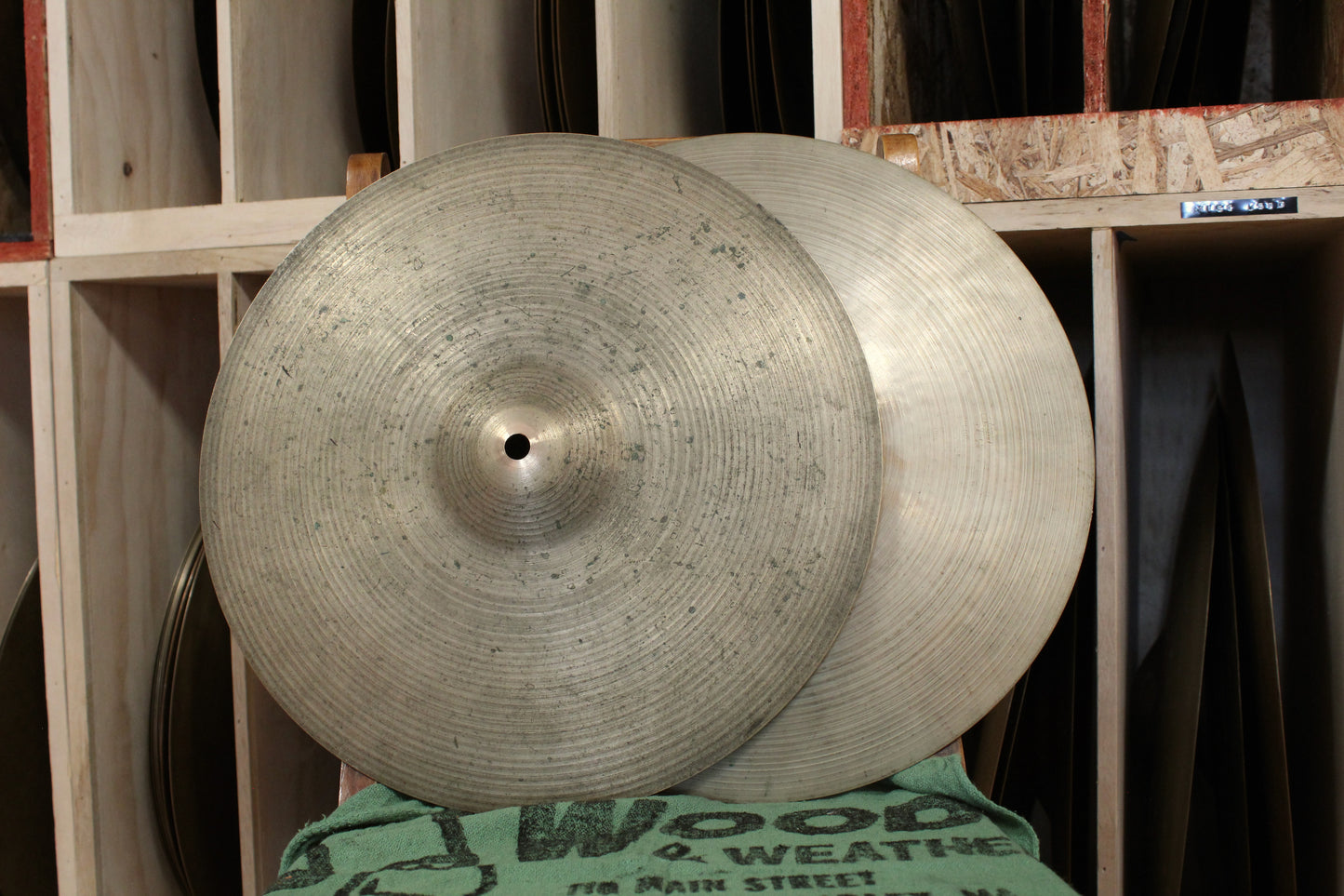 1970s A. Zildjian 14" New Beat Hi-Hats 1054/1495g