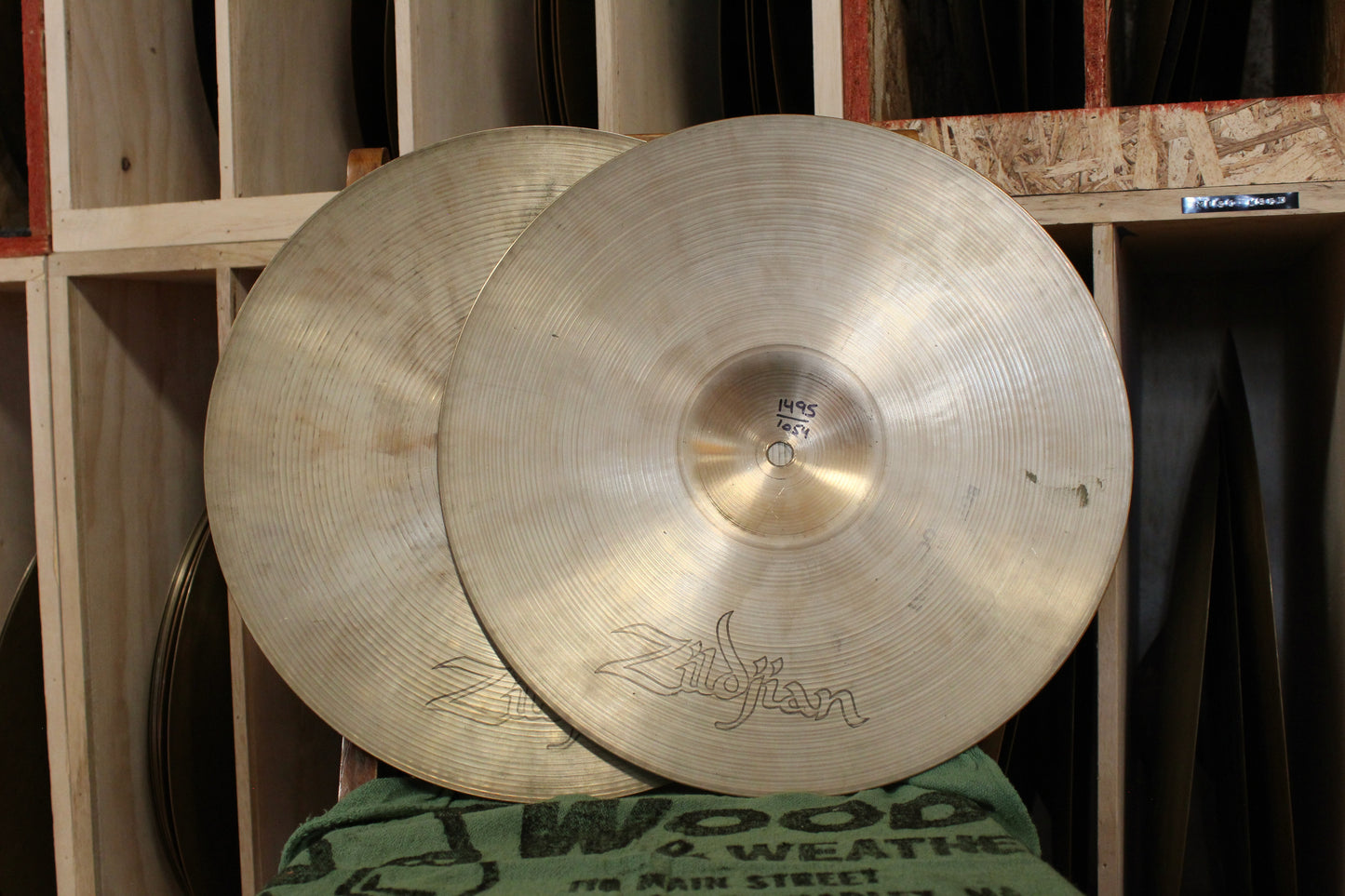 1970s A. Zildjian 14" New Beat Hi-Hats 1054/1495g