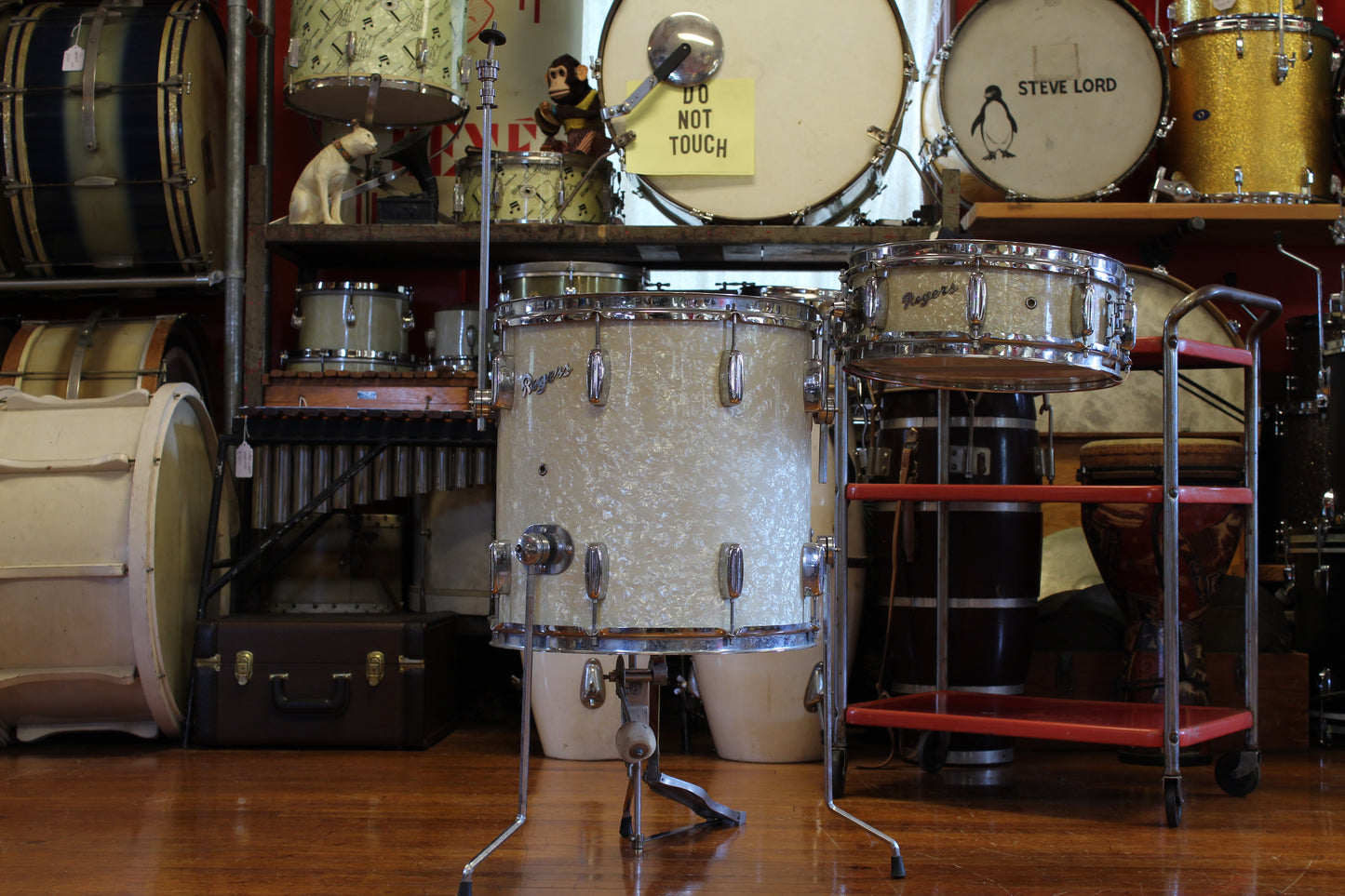 1950s Rogers Astoria Cocktail Kit in White Marine Pearl 16x16 5x14