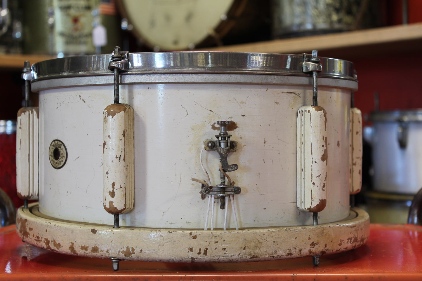 1940's Ludwig & Ludwig Victory Snare Drum 6.5"x14" in White Lacquer