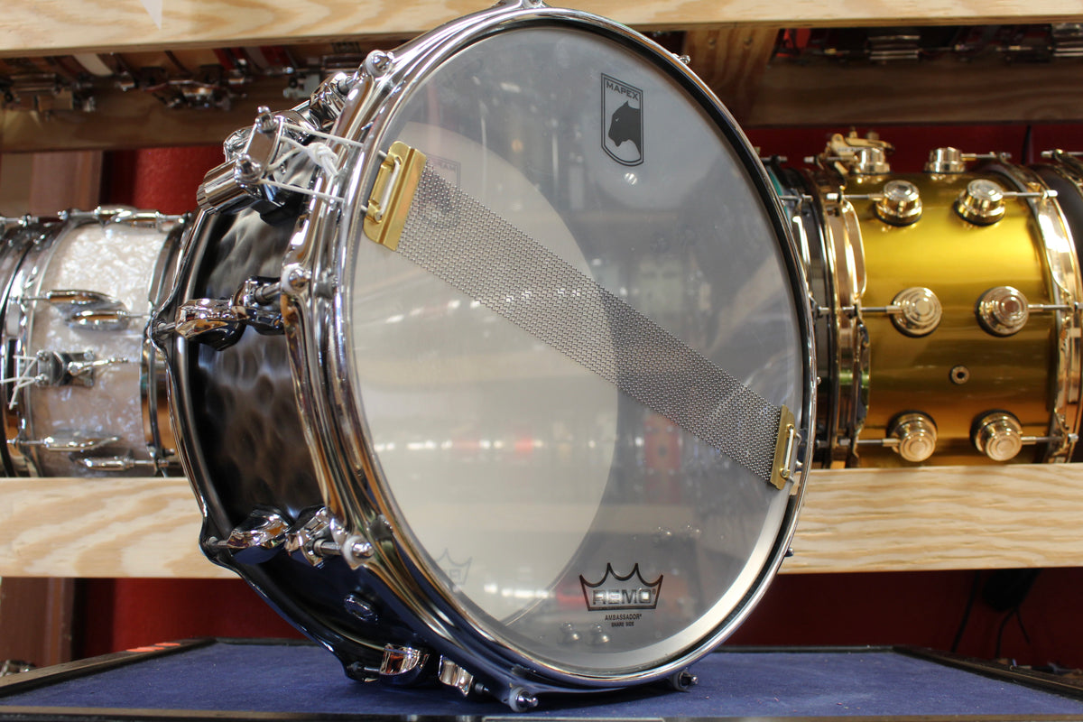 Mapex 6.5x14 Black Panther Persuader Hammered Brass Snare Drum