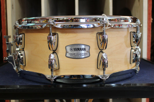 Yamaha 14x5.5 Tour Custom Maple Snare Drum - Butterscotch Satin
