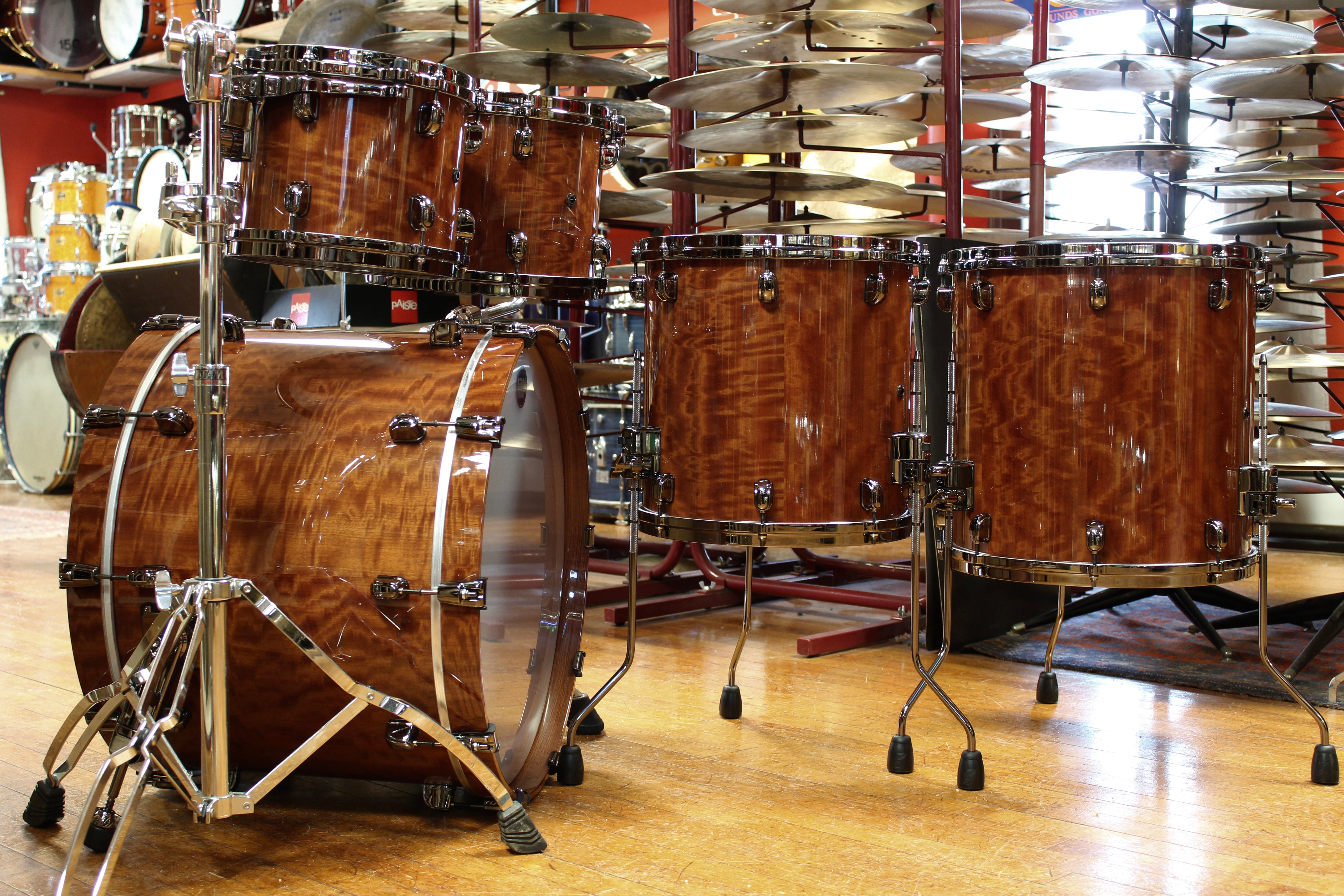 お話中【激レア】TAMA starclassic bubinga 14×5.5 Tama Starclassic Bubinga 5-piece Figured Gloss African Cherry