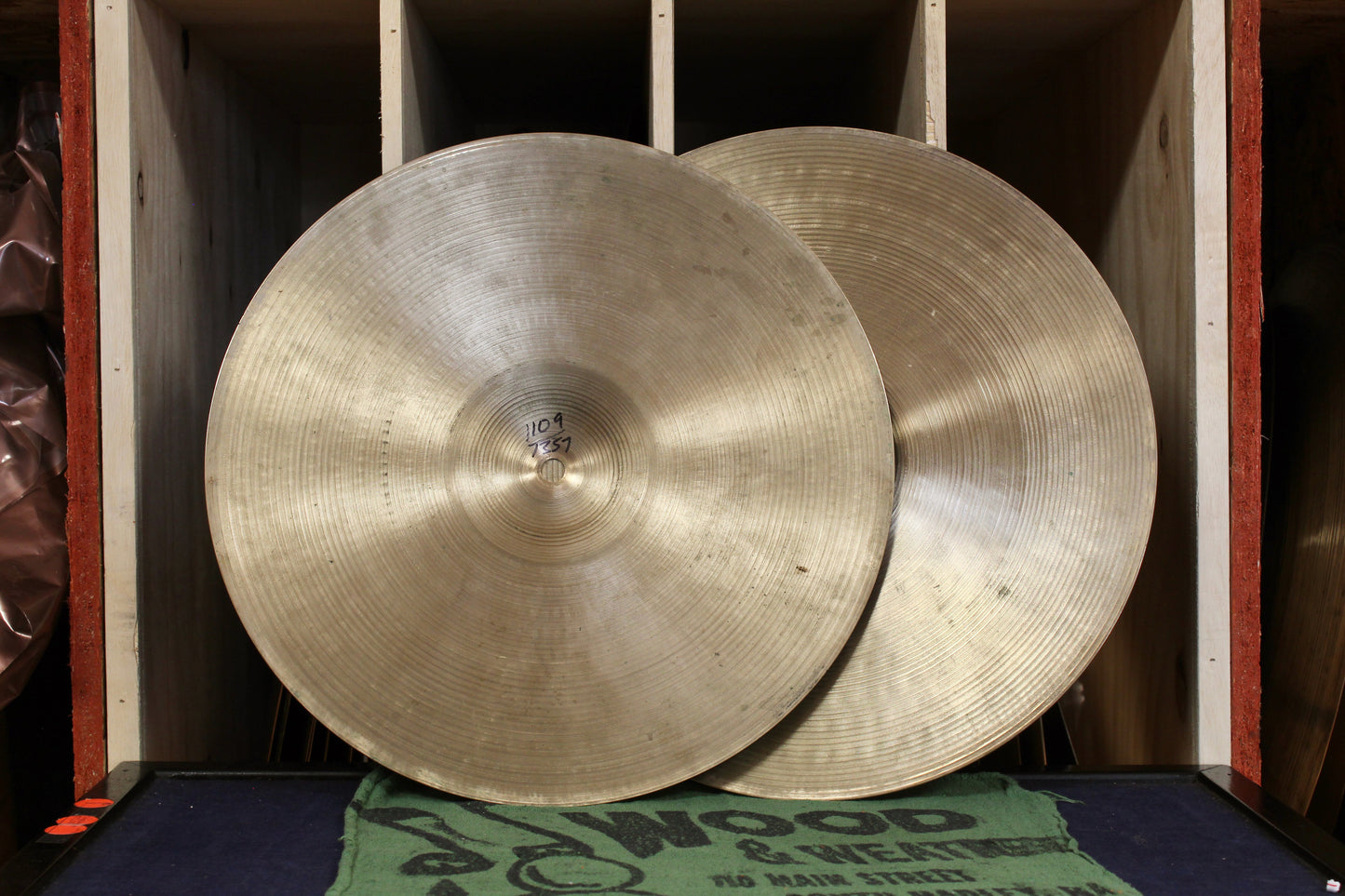 1980s Zildjian 14" A New Beat Hi-Hats 1109/1357g
