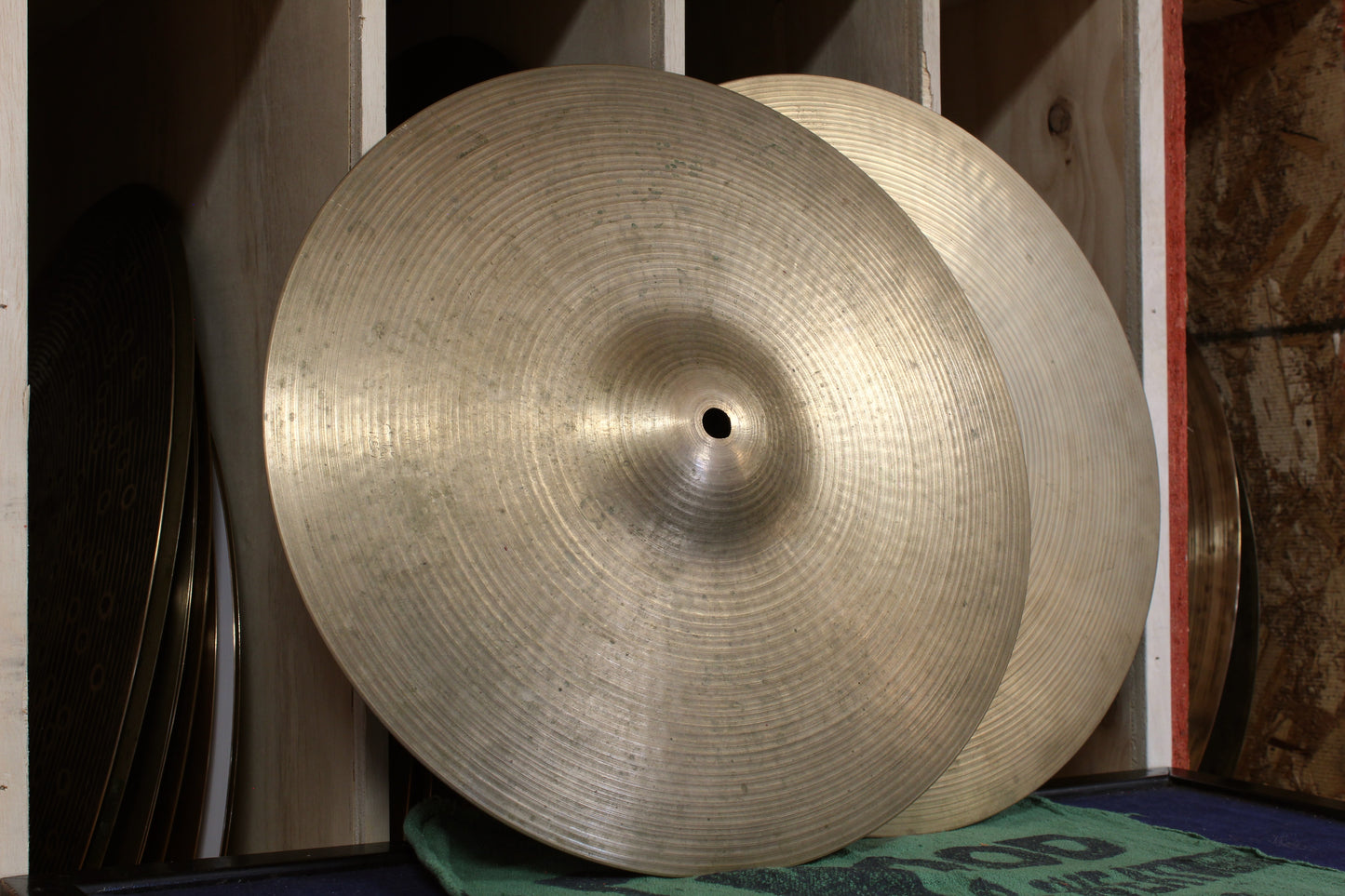 1970s A. Zildjian 14" New Beat Hi-Hats 1111/1475g