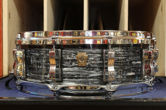 Ludwig 5x14 Classic Maple Snare Drum in Black Oyster Pearl